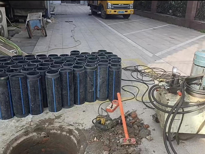 金水PE置换管厂家 DN315置换管 非开挖管短管置换